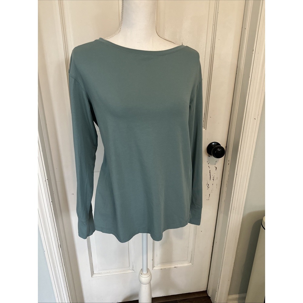 L.L.Bean Women's Light Green Long Sleeve Top‎ Modal Pleated Back Size Small